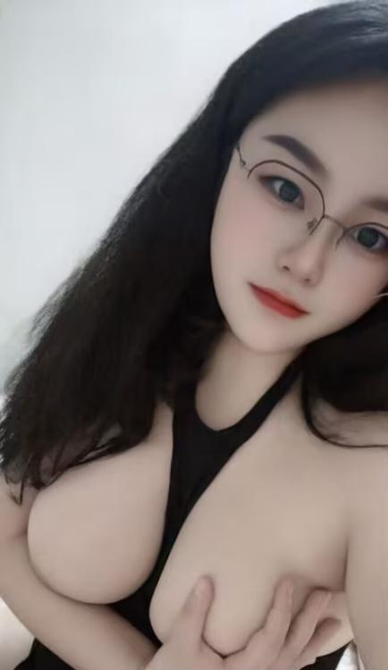 浦东泻火眼镜骚女-买色网