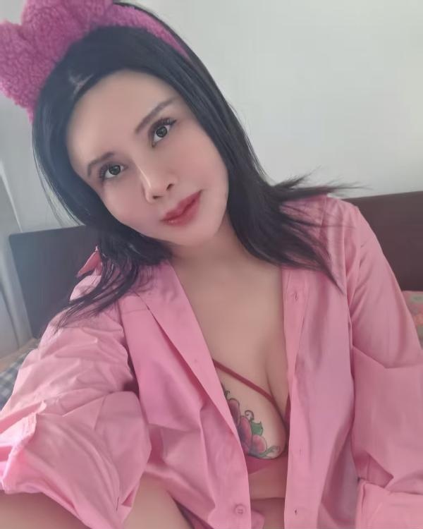 纹身花奶骚浪熟女-买色网