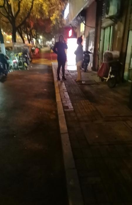 四5个站街-51