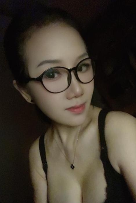 瑶海跑车骚妇-买色网