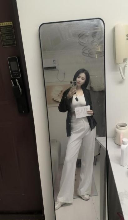 成华区会三通的少妇-买色网