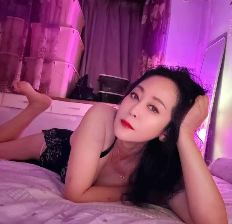 风骚少妇柔柔-买色网