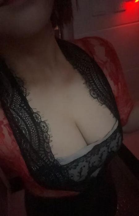 徐东大奶骚妹媚娘-买色网