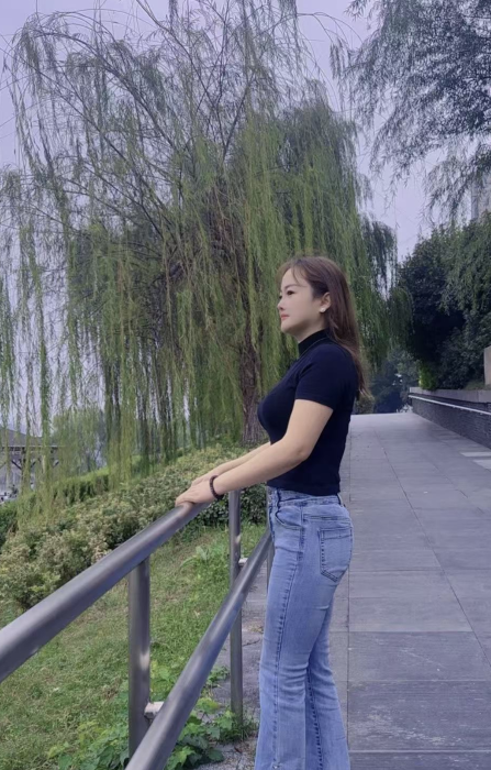 江夏性感少妇-买色网