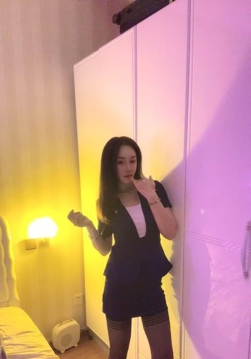 官渡风骚性感少妇-买色网