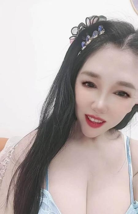 长江路大奶少妇-买色网