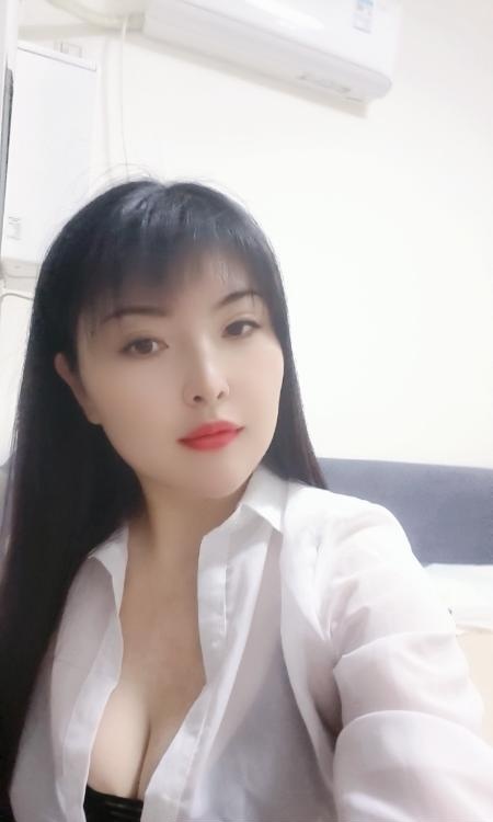 武汉小芸儿-买色网