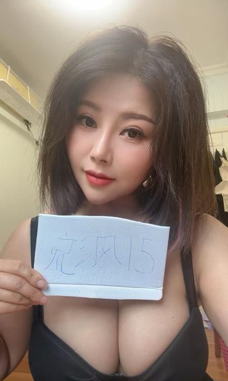 美臀邻家少妇-买色网