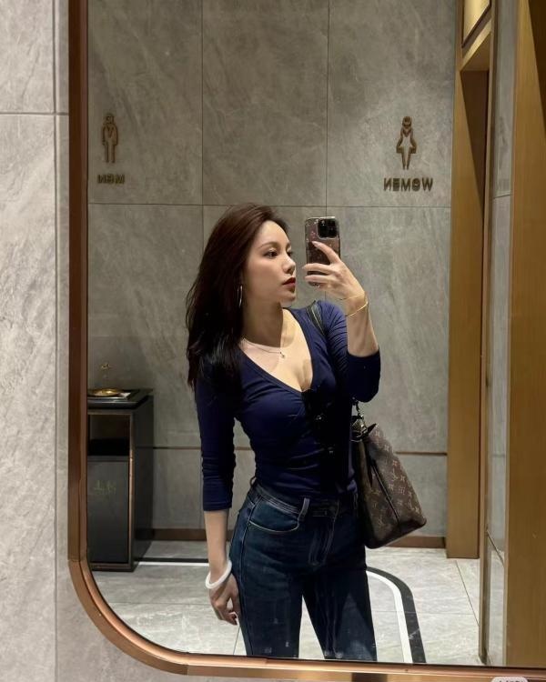 口爆美乳翘臀御姐-买色网