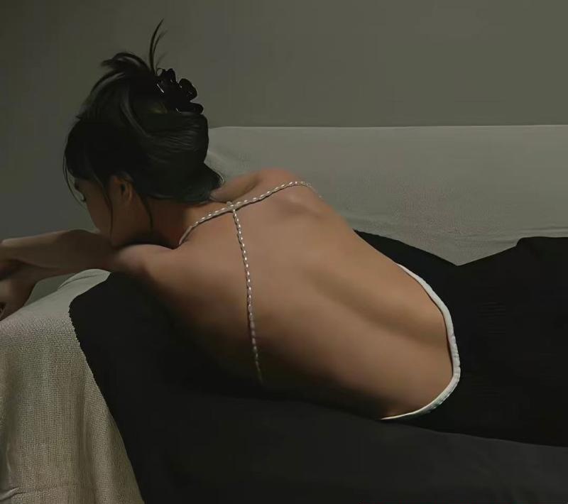 口爆御姐饭饭女神回归-买色网