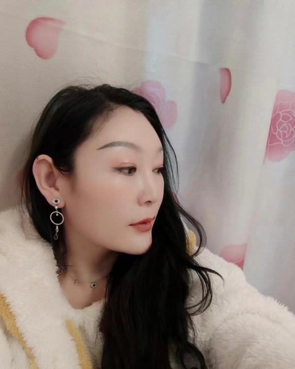 古美巨乳丰满少妇-51