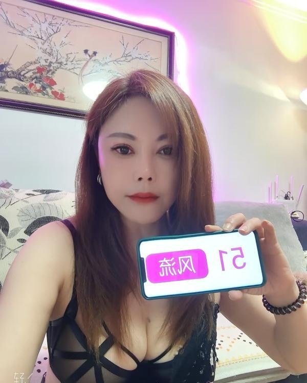 口技绝活大胸少妇-51