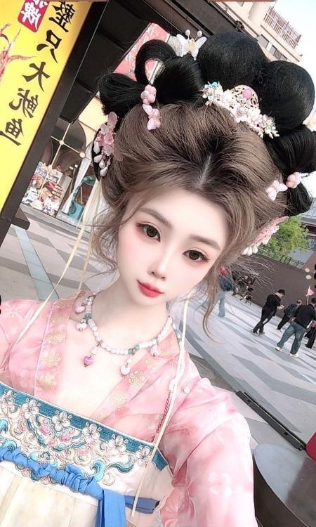 性价比女菩萨菲菲-买色网