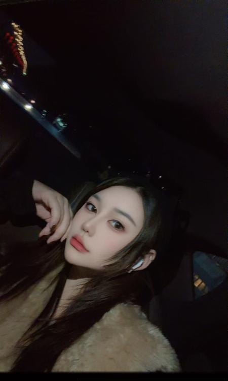 E罩杯御姐依依-51