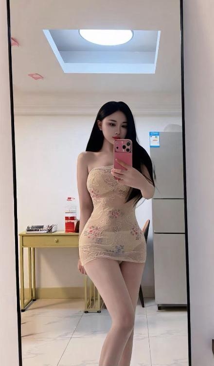 俏皮美妞苒苒-买色网