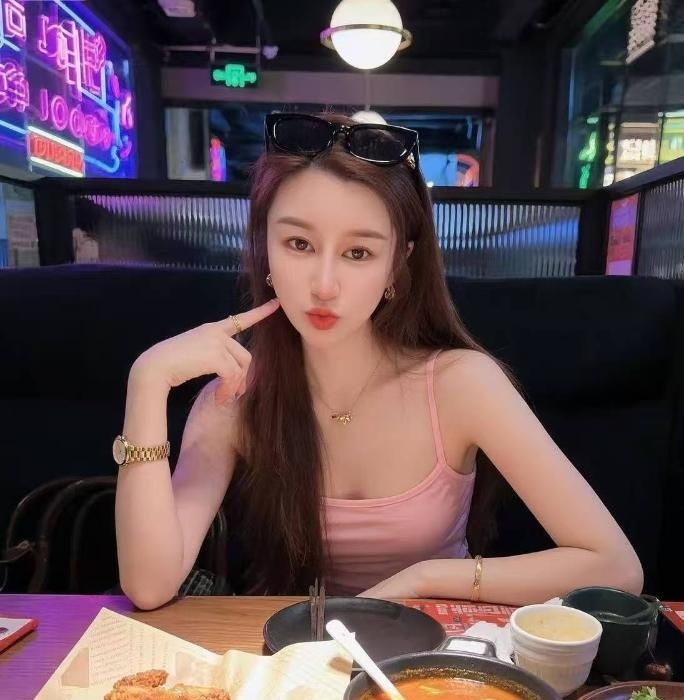 罗湖媚眼美臀御姐-51
