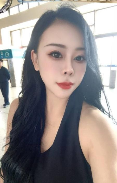 黑丝魅惑骚妇-51