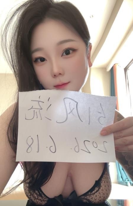 喷水年轻微胖妹妹-51