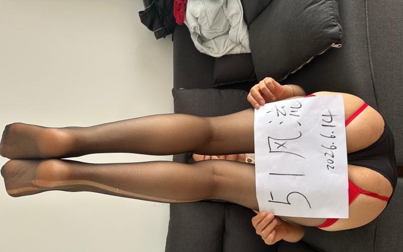 高新区纹身少妇服务好-51