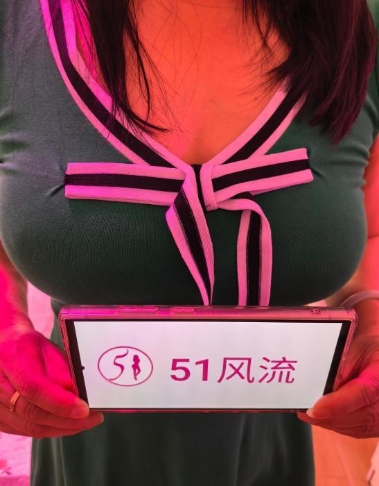 再探大奶翘臀熟女-51