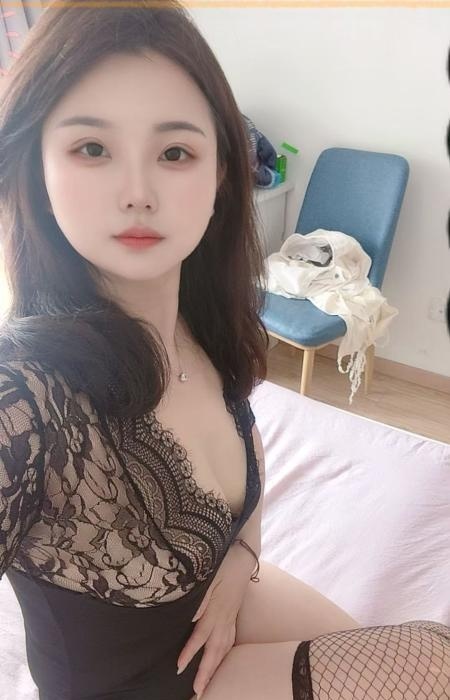 返食偷情人妻骚逼-51