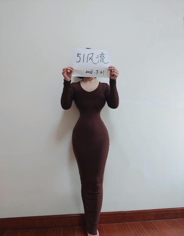 翘臀骚女米酥-51