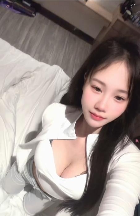 身材苗条性感老师-51