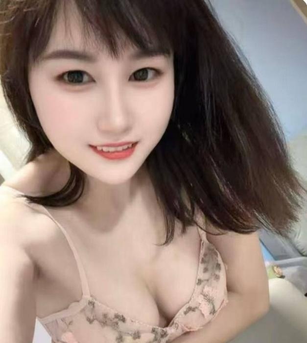 前凸后翘颜值小妹-51