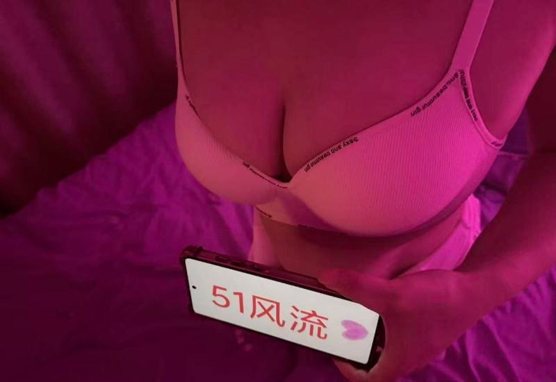 大奶肥臀骚货少妇-51