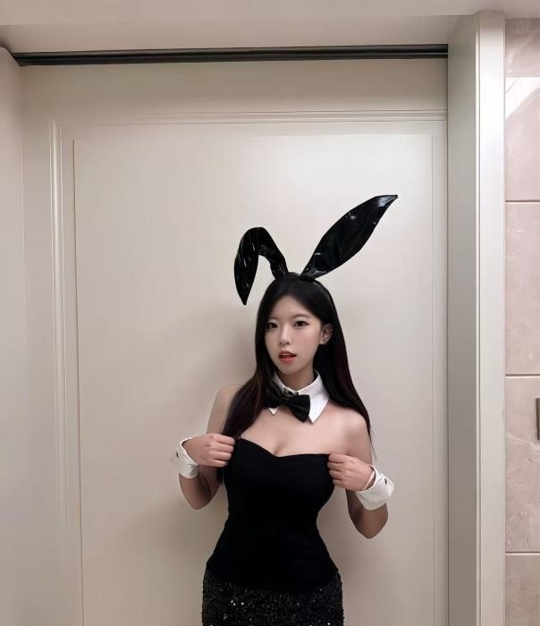 福田黑丝长腿兔女郎-51