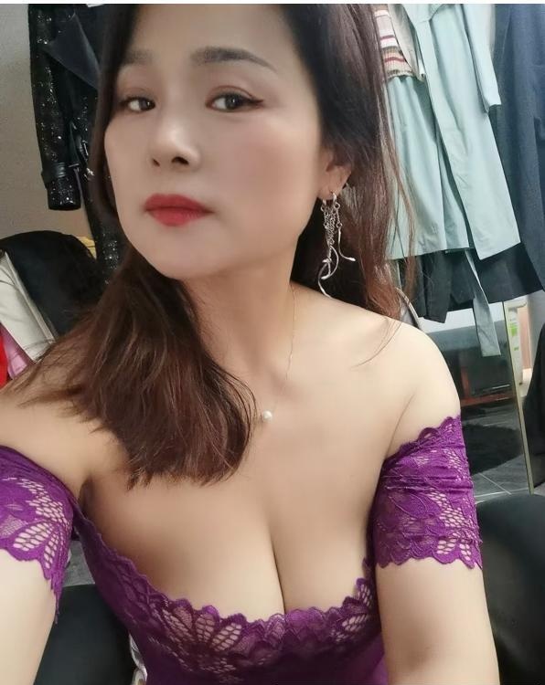 集庆门附近少妇-51