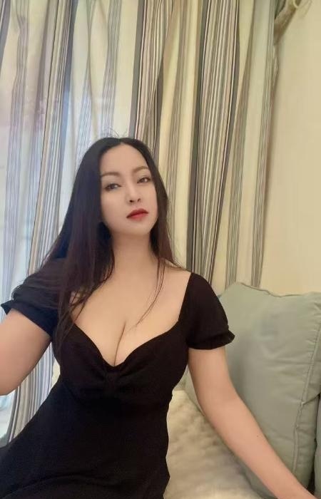 E奶大波小姐姐-51