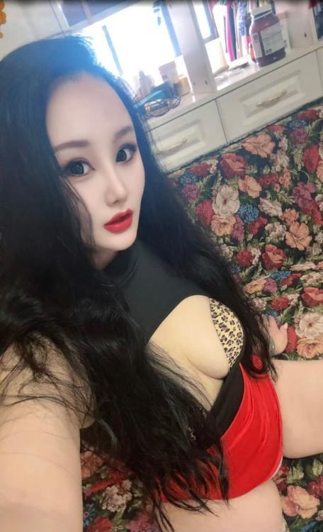 170大红唇性感御姐-51