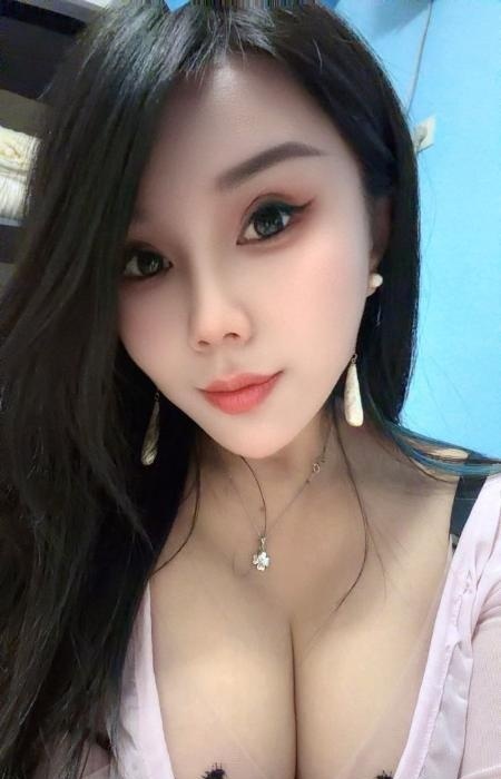 尹山湖大奶少妇伊伊-51