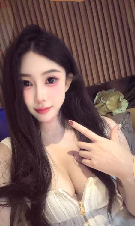 肤白貌美性感美乳老师-51