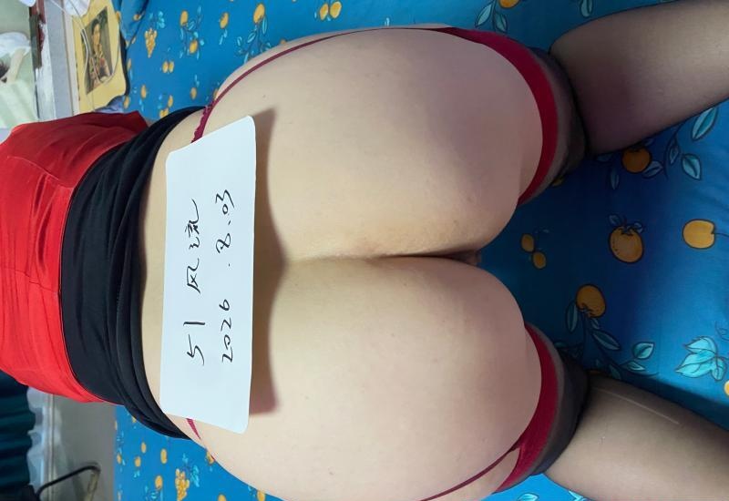 大屁股大胸少妇-51