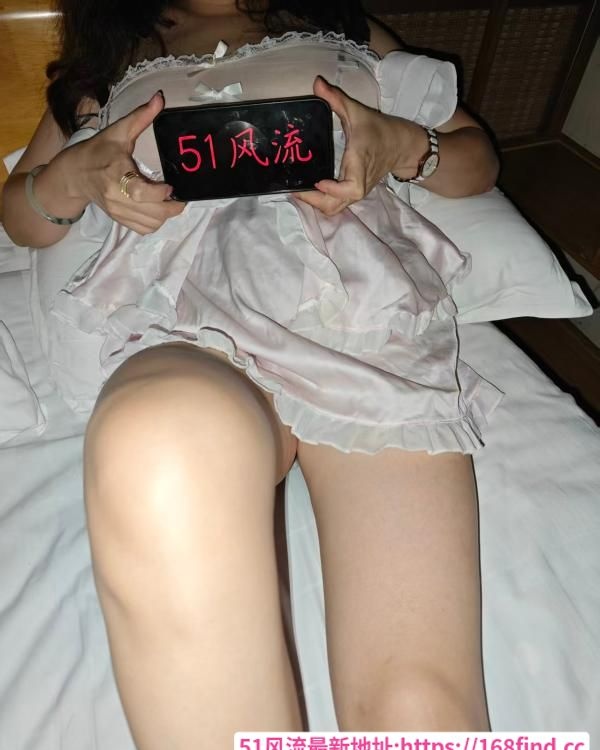 童颜巨乳檬檬老师-51