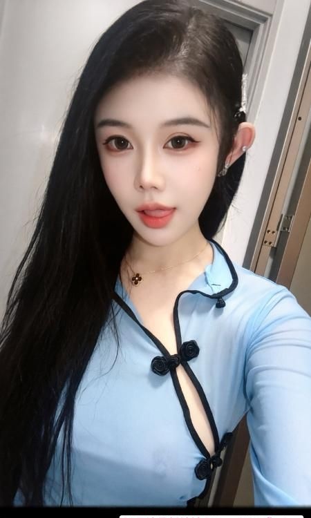 肤白粉嫩多水妹子-51