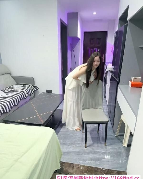 大奶美腿少妇糖果-51