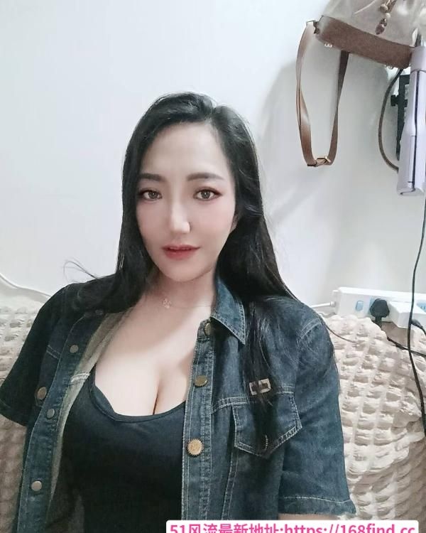 海珠E奶服务控骚少妇-51