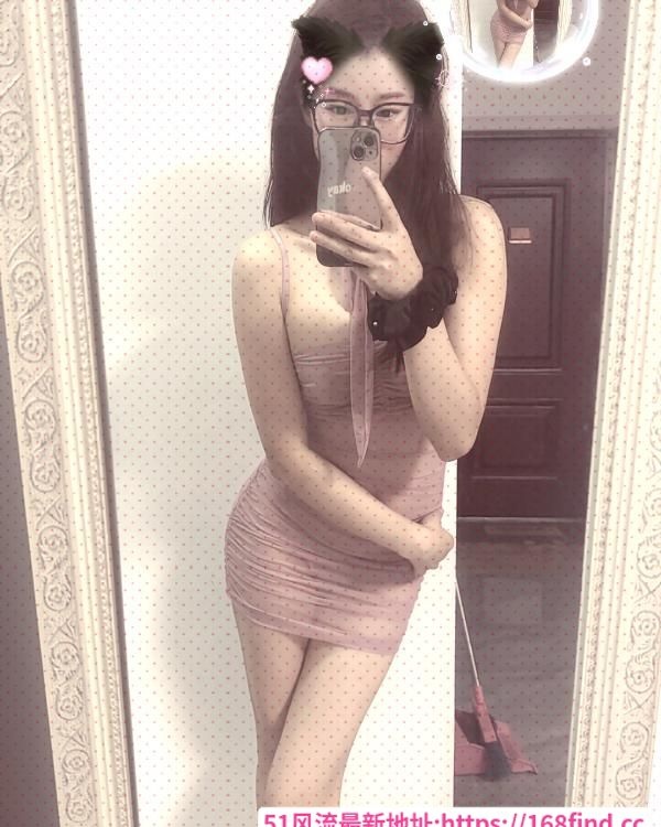 翘臀性感长腿骚女-51