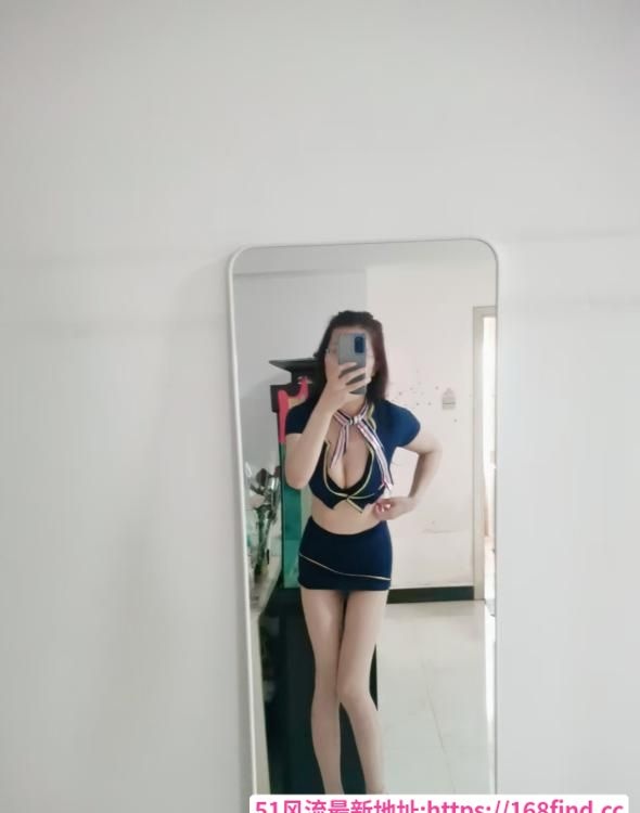 一线天制服诱惑-51