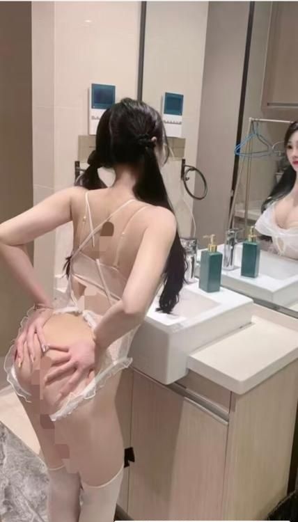 夫子庙双马尾骚蹄子-51