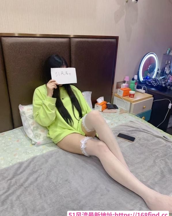 江岸的长腿大美嫩妹-51